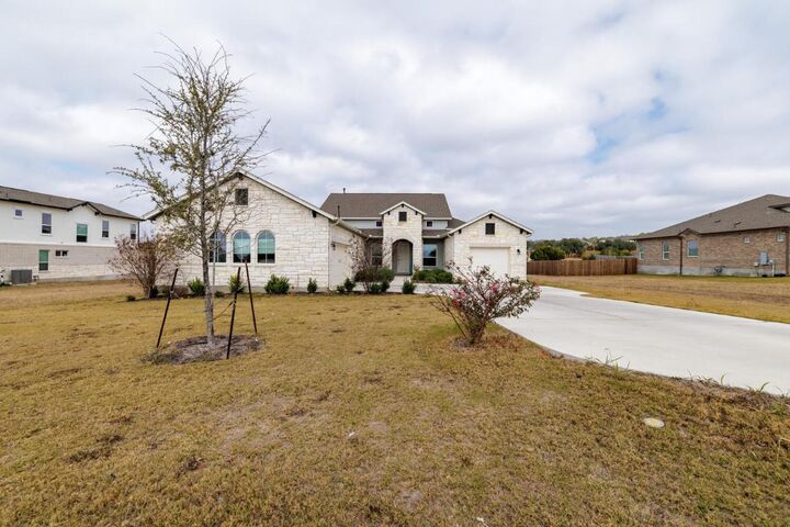 Property Photo:  1913 Equine Road  TX 78641 