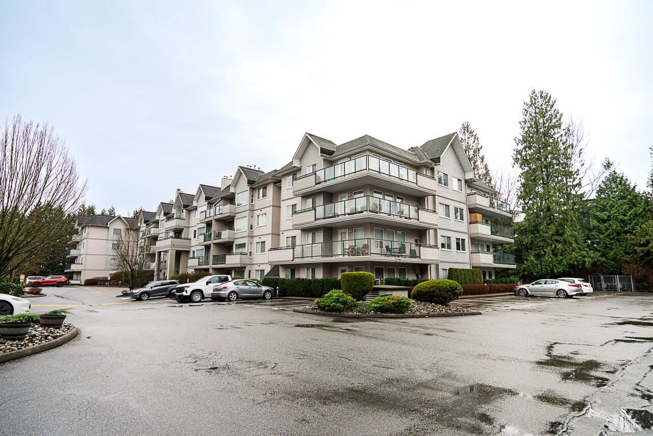 Property Photo:  33708 King Road 111  BC V2S 8C6 