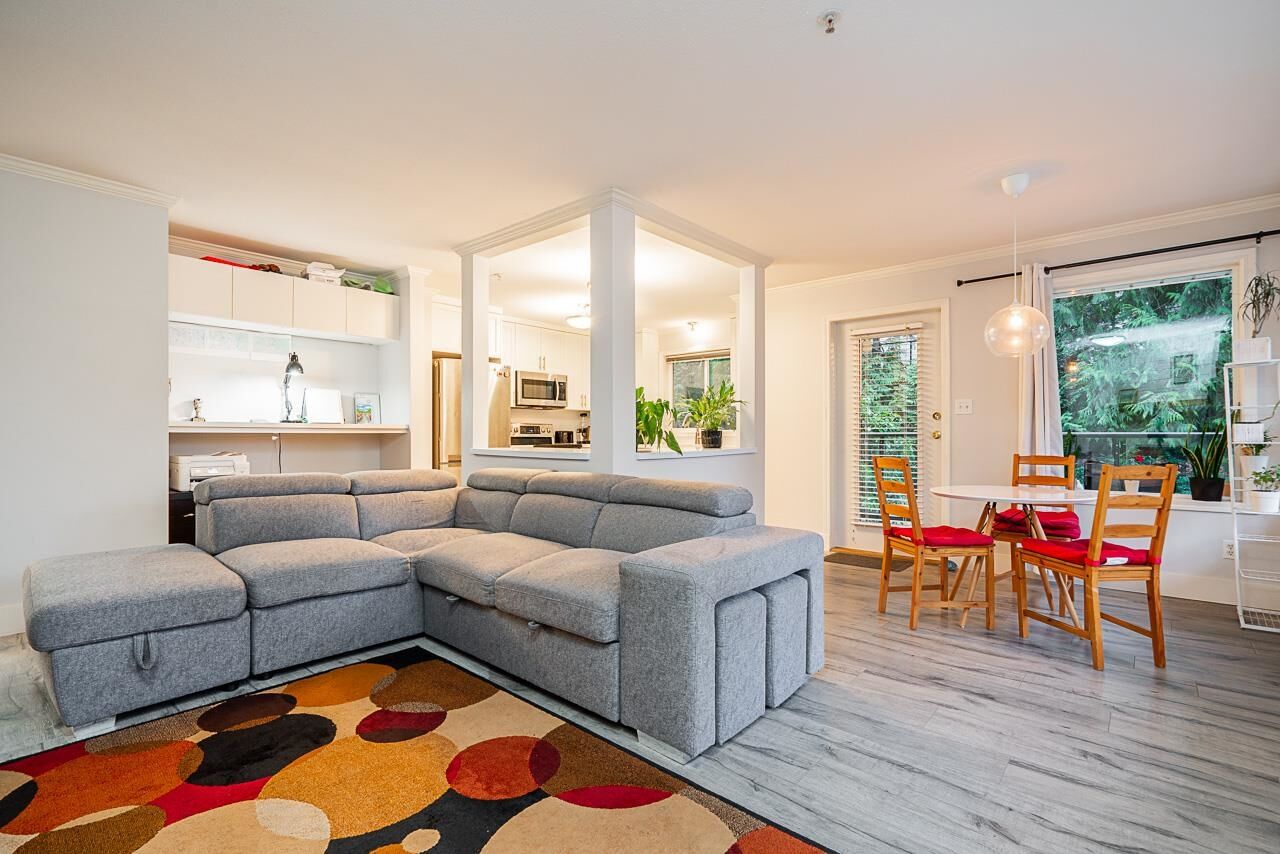 Property Photo:  33708 King Road 111  BC V2S 8C6 