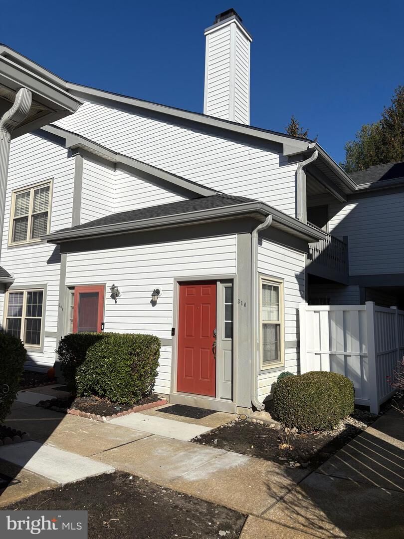 Property Photo:  310 Steeplechase Court  NJ 08096 