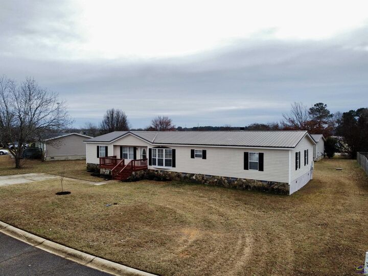 Property Photo: 105 Vineyard Trace GA 31008