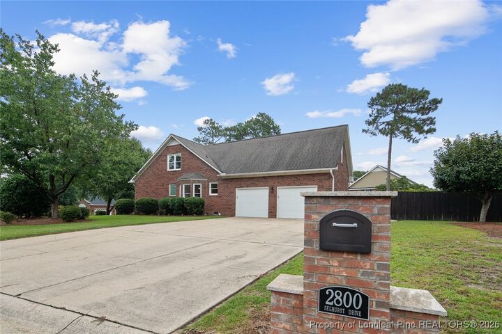 Property Photo:  2800 Selhurst Drive  NC 28306 