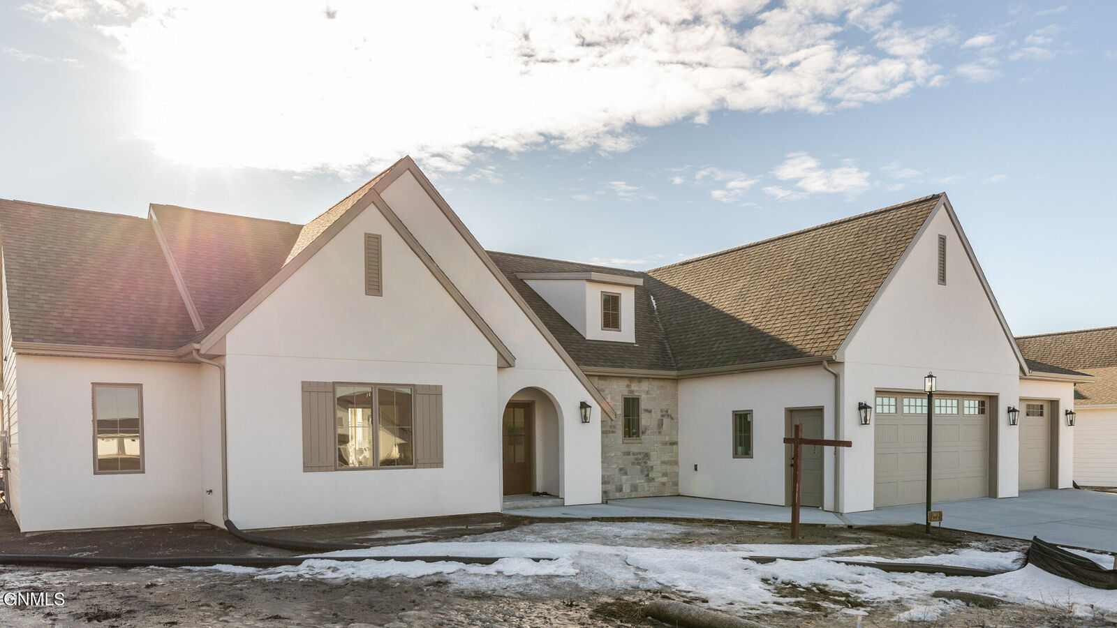 Property Photo:  3403 Palmer Place  ND 58503 