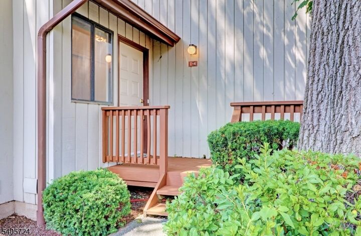 Property Photo:  250 Ridgedale Ave 4  NJ 07932 