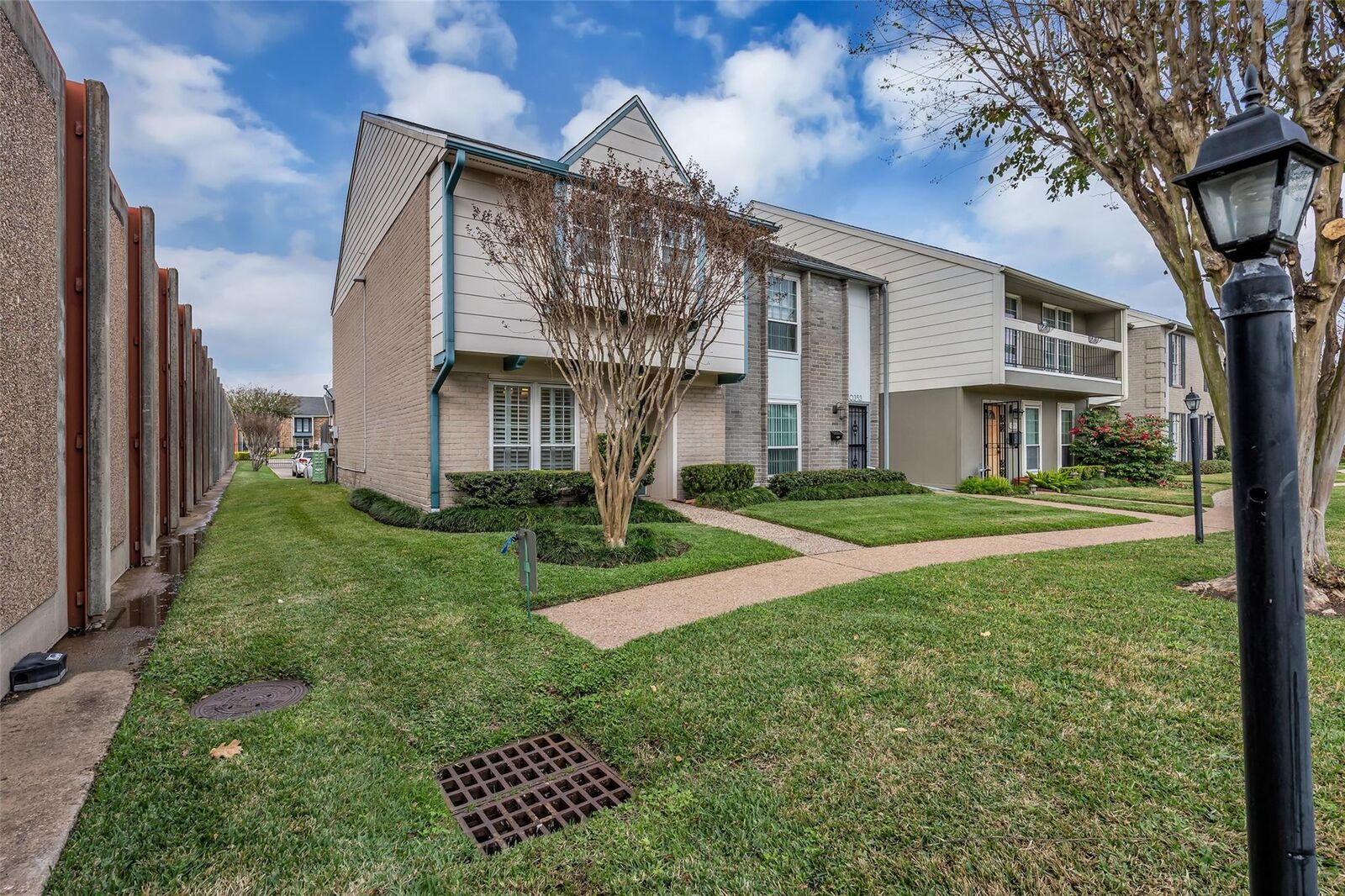 Property Photo: 10355 Longmont Drive TX 77042