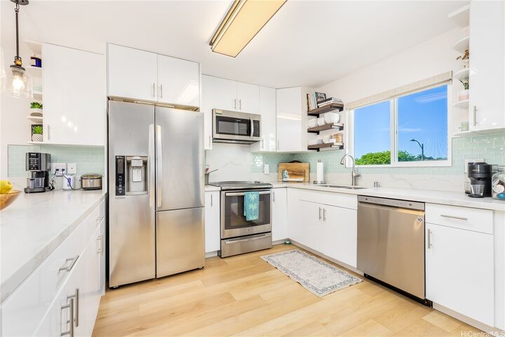 Property Photo:  2830 Kaonawai Place 4D  HI 96822 