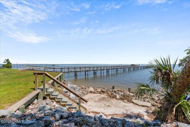 Property Photo:  121 Alston Road  SC 29907 