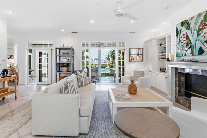 Property Photo:  5382 Sandhamn Place  FL 34228 