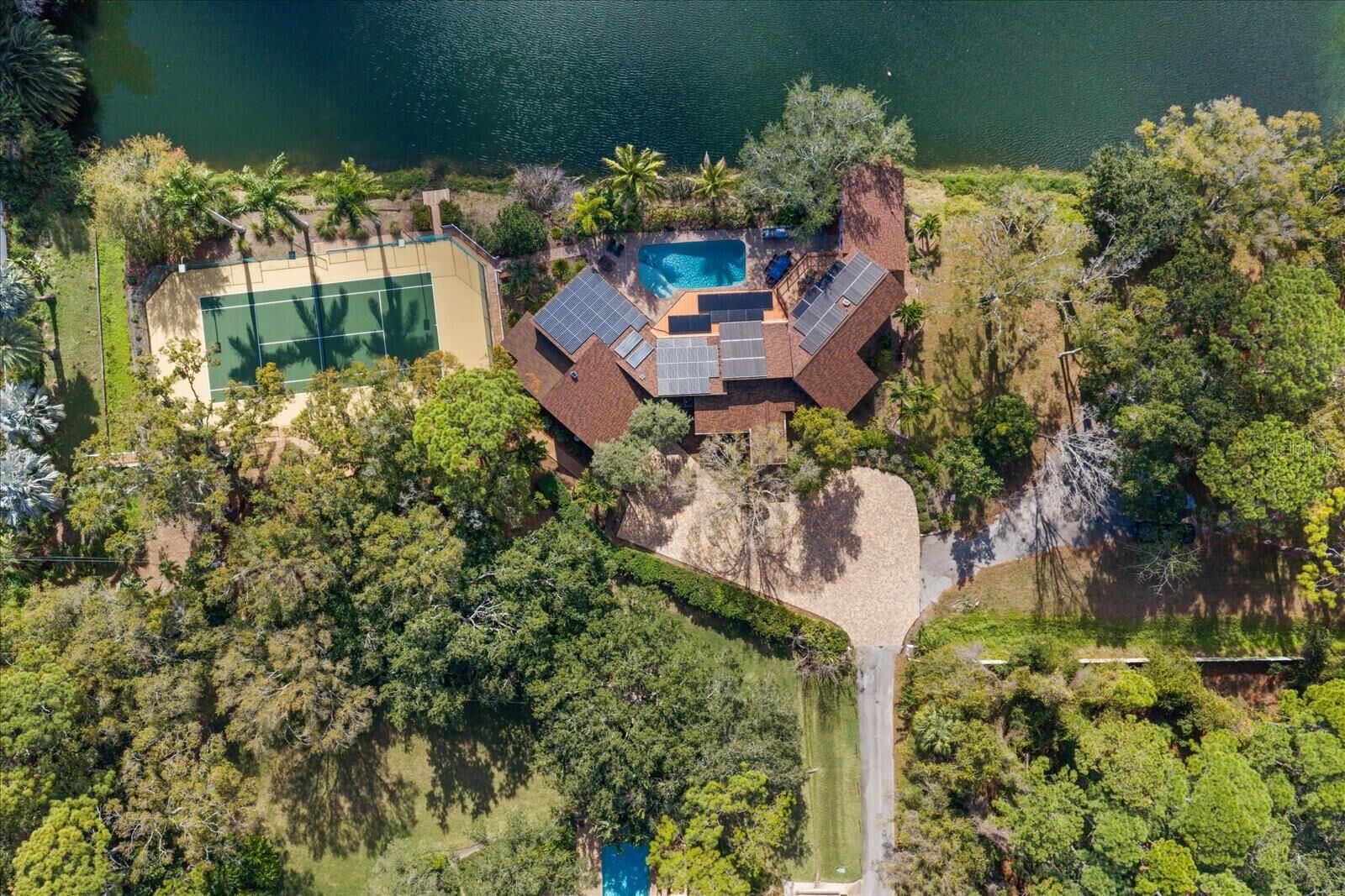 Property Photo:  2402 Pine Hammock  FL 33764 