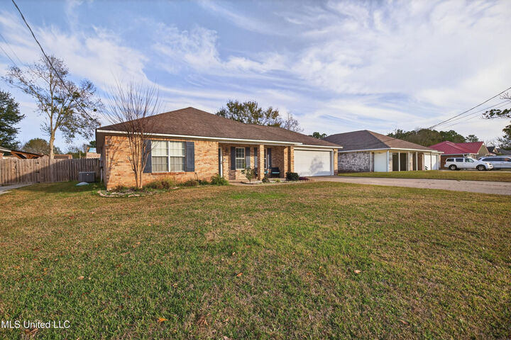 Property Photo:  3524 N 8th Street  MS 39564 