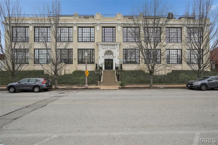 Property Photo:  4200 Laclede Avenue 106  MO 63108 