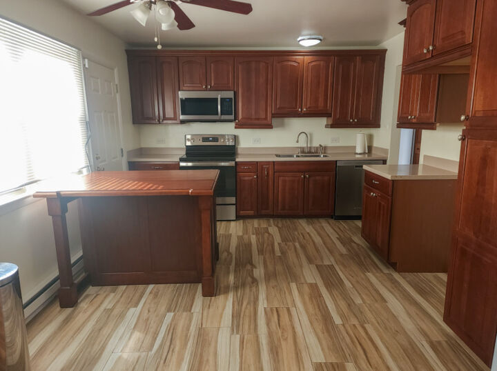 Property Photo:  3321 Tulip Drive  IL 60429 