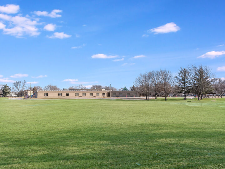 Property Photo:  828 Mulford Lane  IL 60431 