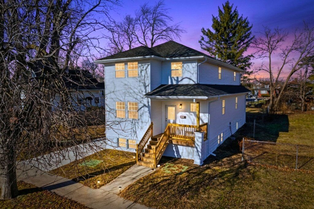 Property Photo:  2112 Market Street  IL 60406 