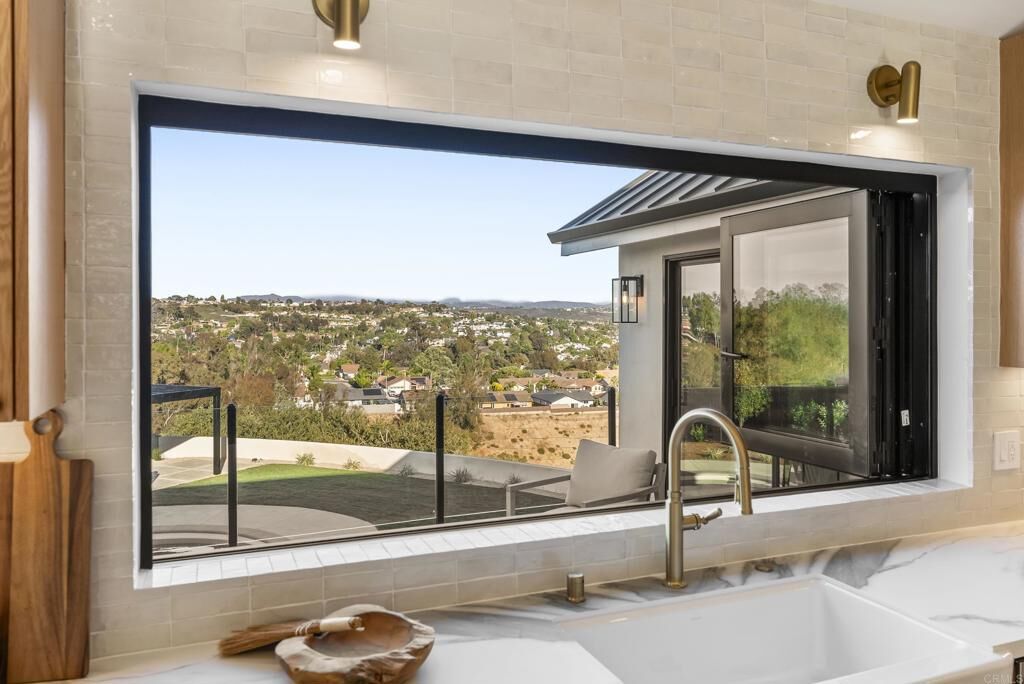 Property Photo:  3920 Holly Brae  CA 92008 