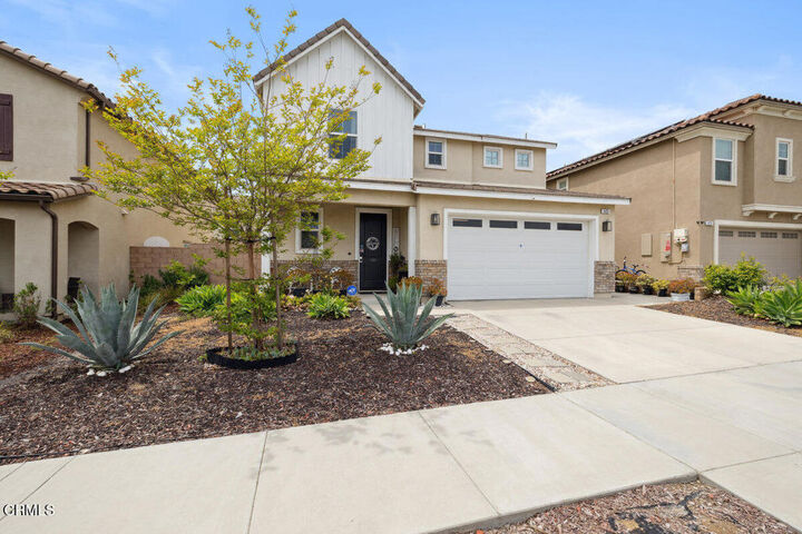 Property Photo: 420 Celebration Lane CA 93060