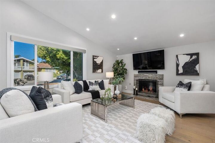 Property Photo:  4032 Towhee Drive  CA 91302 