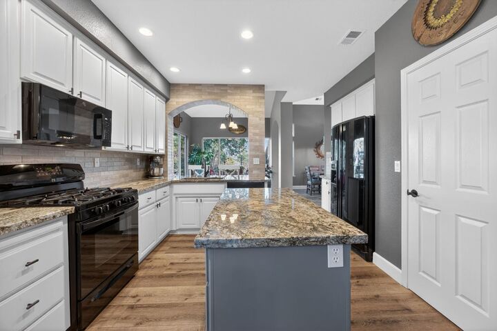 Property Photo:  108 Maderos Court  CA 95630 