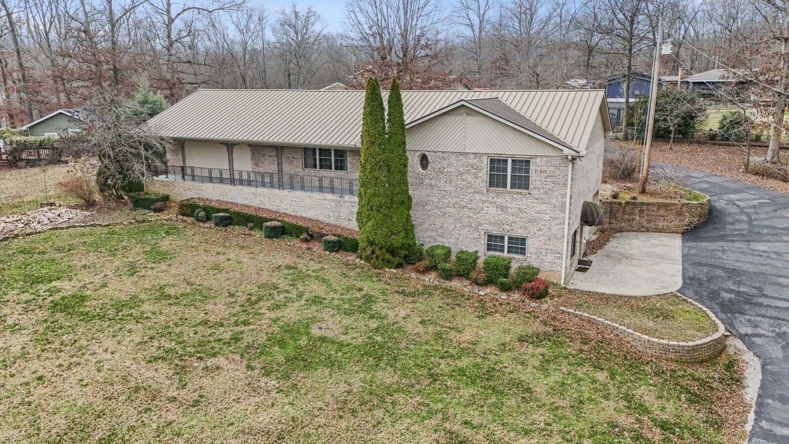 Property Photo: 188 Trotters Cir TN 37330