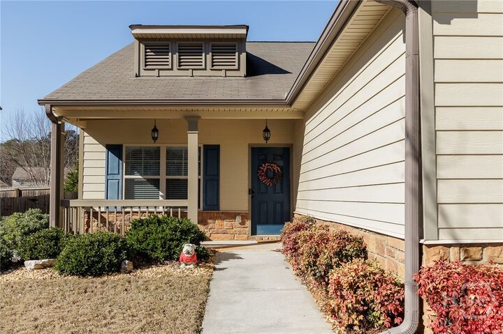 Property Photo:  396 Park West Boulevard  GA 30606 