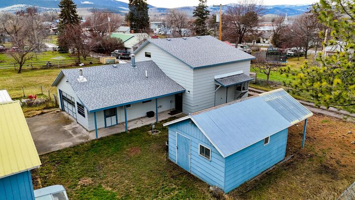 Property Photo: 317 2nd Avenue MT 59865