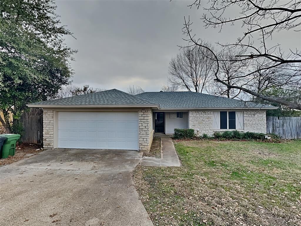 Property Photo:  445 Hillside Drive  TX 76008 