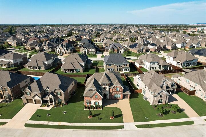 Property Photo:  4613 Great Plains Way  TX 76063 