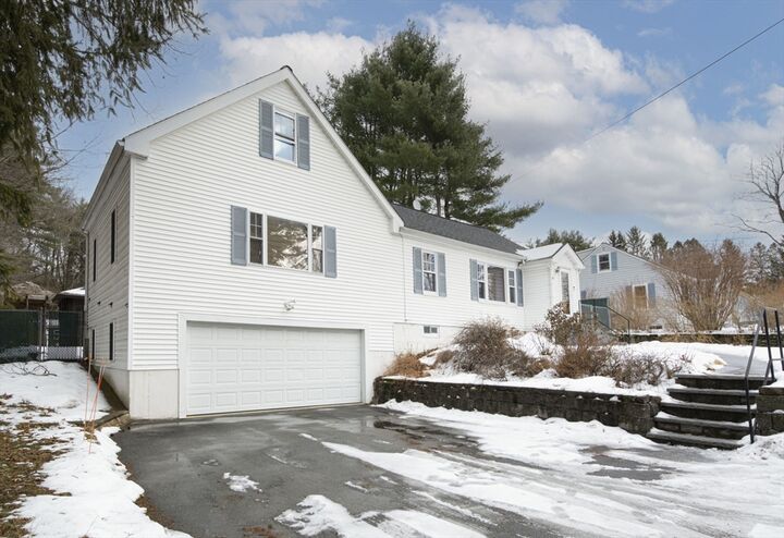 Property Photo:  49 Pleasant St  MA 01462 