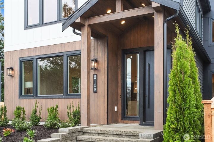 Property Photo:  8108  126th Avenue NE  WA 98033 