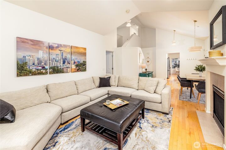 Property Photo:  6126  Nathan Way SE A  WA 98092 