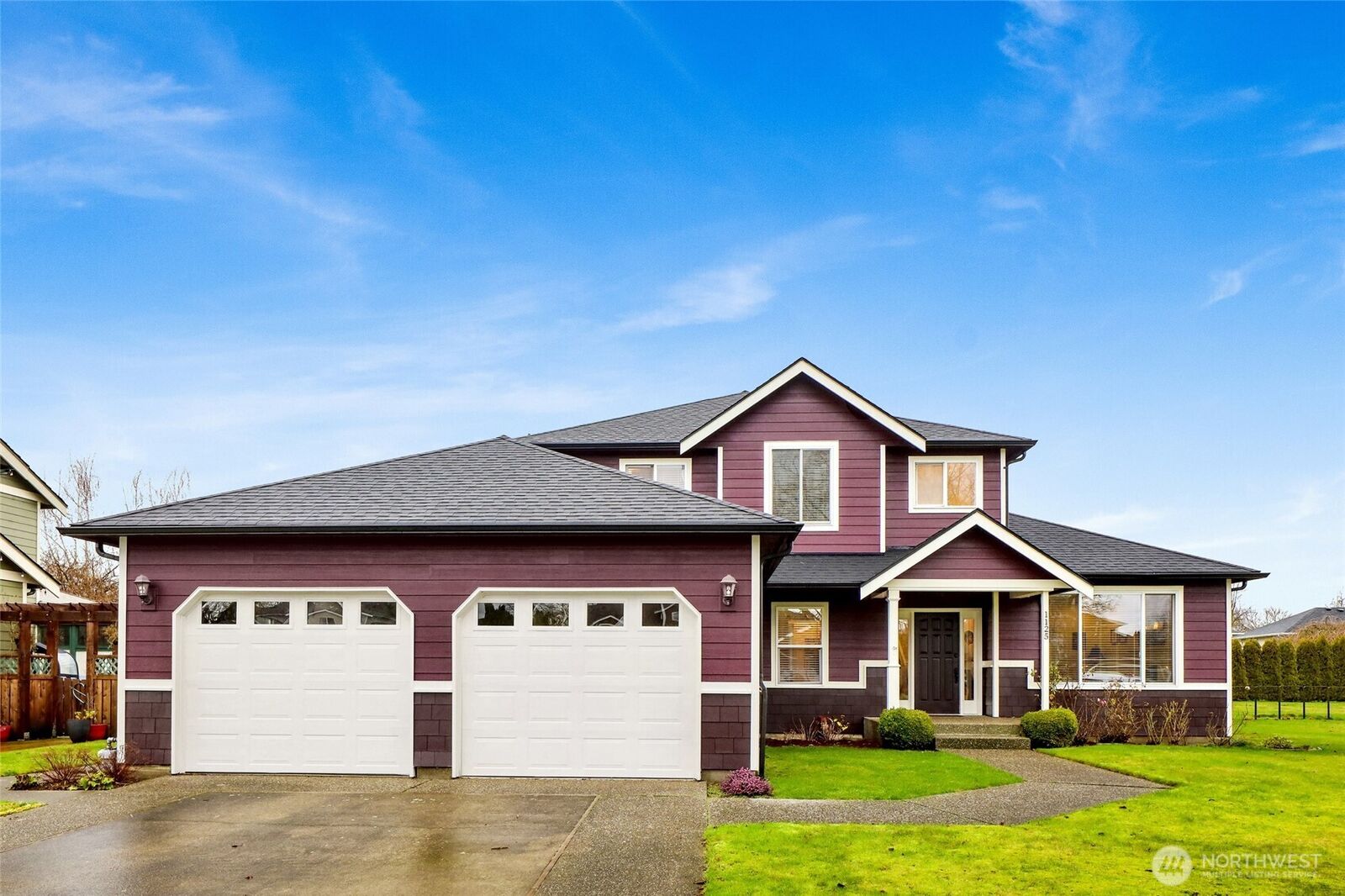 Property Photo:  1125 N Cascade Court  WA 98264 