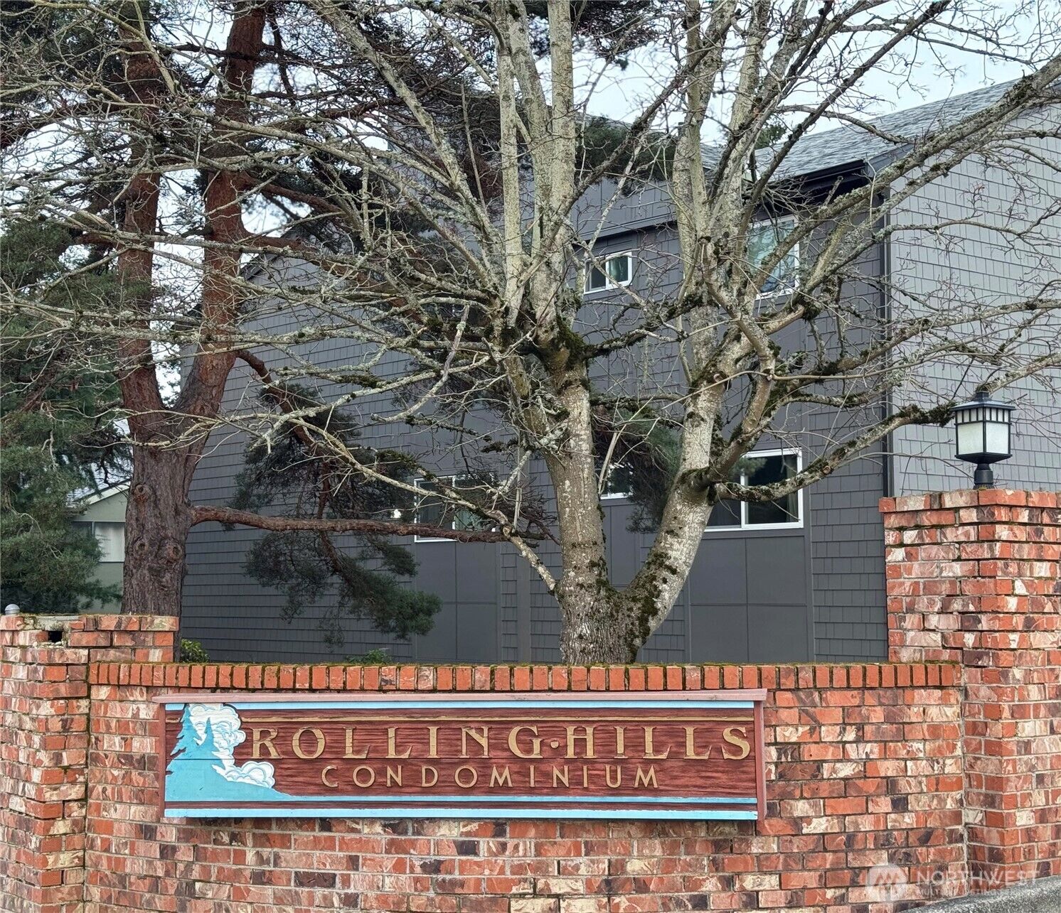 Property Photo:  2020  Grant Ave S D102  WA 98055 