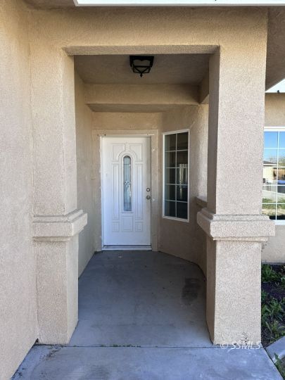 Property Photo:  1225 W Mariposa Ave  CA 93555 