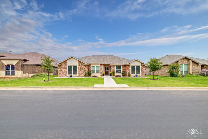 Property Photo: 5033 Scarlet Oak Lane TX 76904