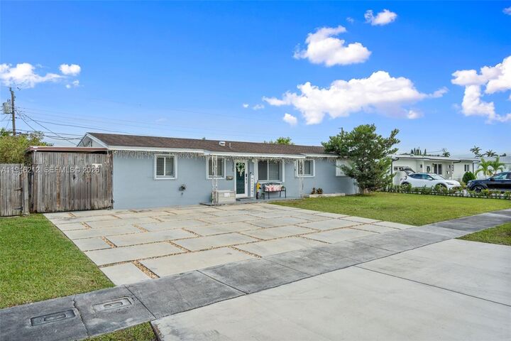 Property Photo:  4335 SW 98th Ct  FL 33165 