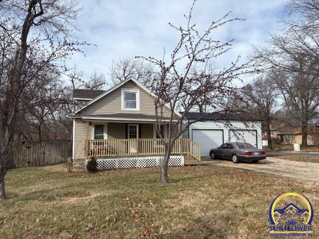 Property Photo:  1653 Prairie St  KS 66801 