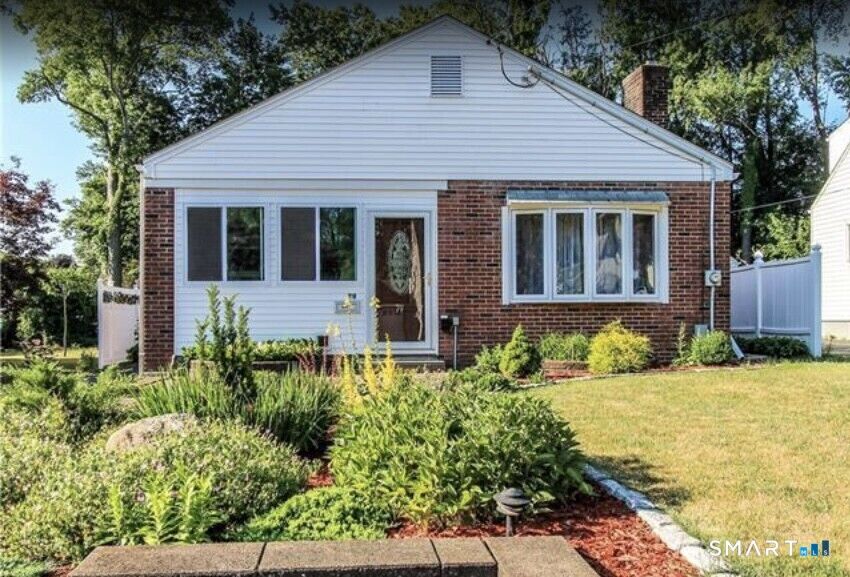 Property Photo:  79 Piper Brook Avenue  CT 06111 