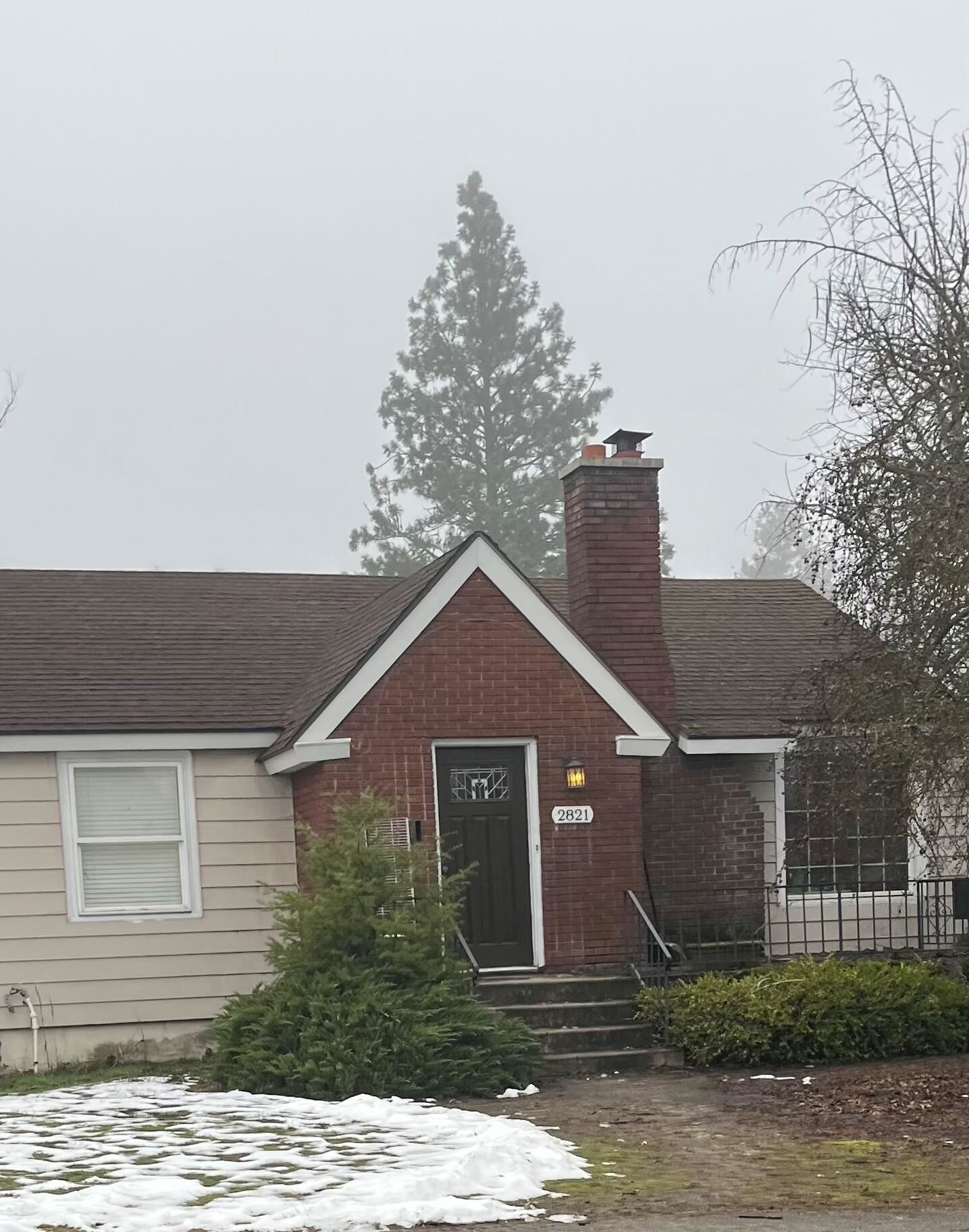 Property Photo:  2821 W Longfellow Ave  WA 99205 