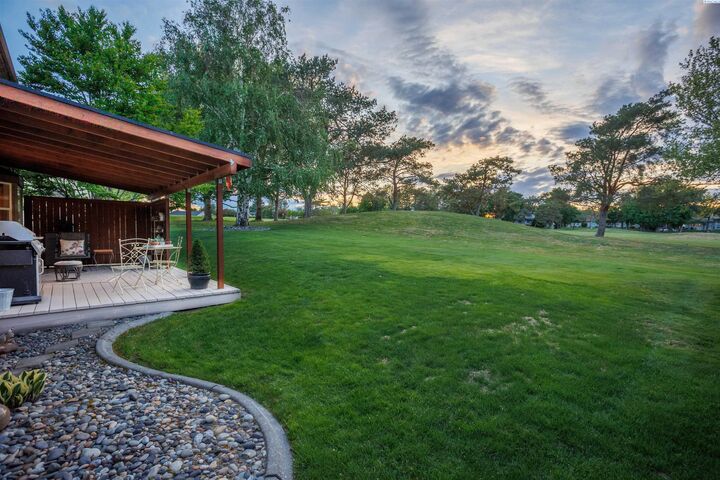 Property Photo:  3204 S Johnson Place  WA 99337 