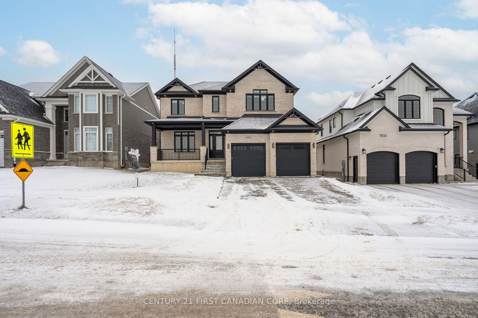 Property Photo:  1899 Boardwalk Way  ON N6K 0A5 