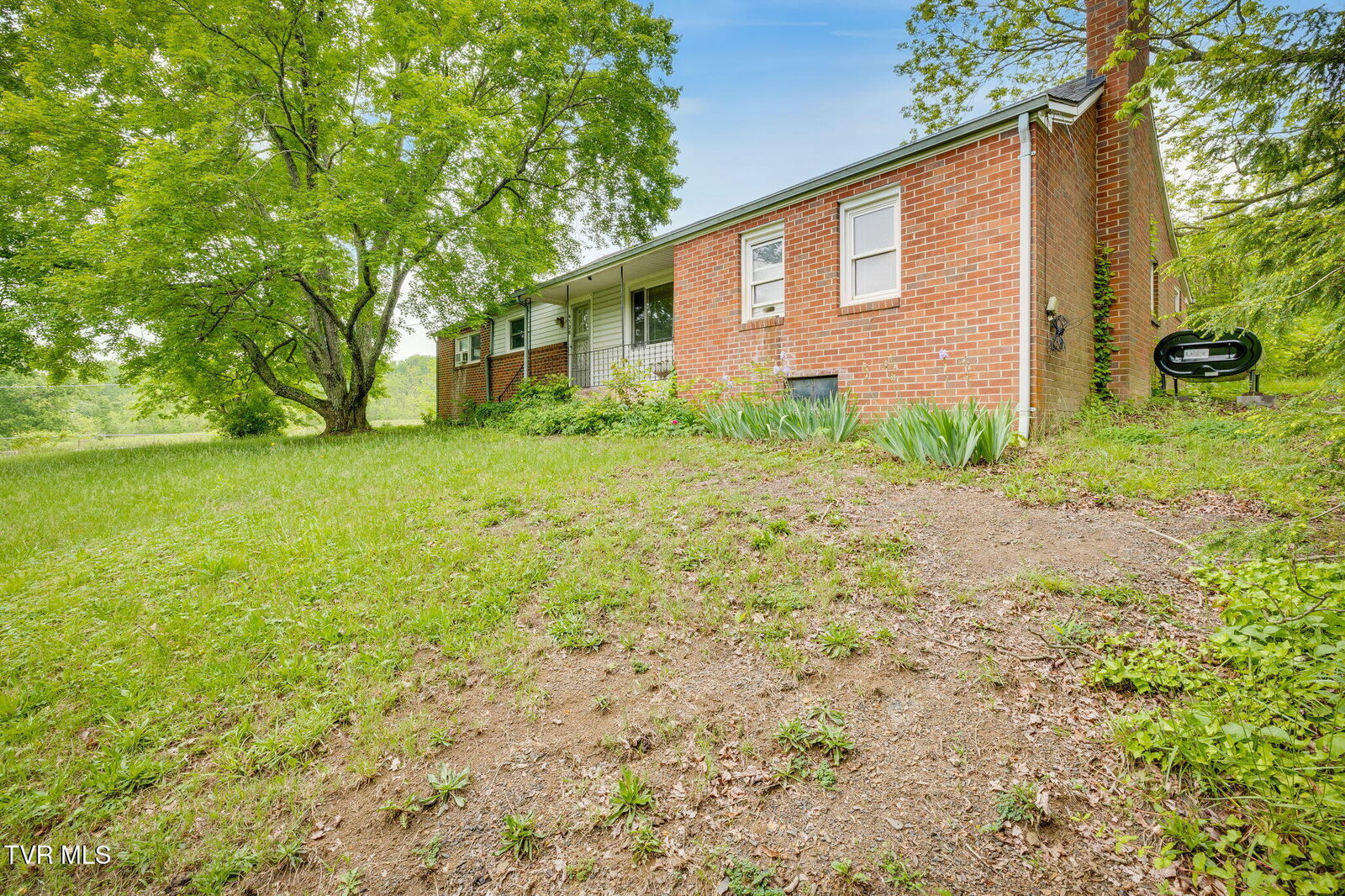 Property Photo: 4136 Ridge Road TN 37660