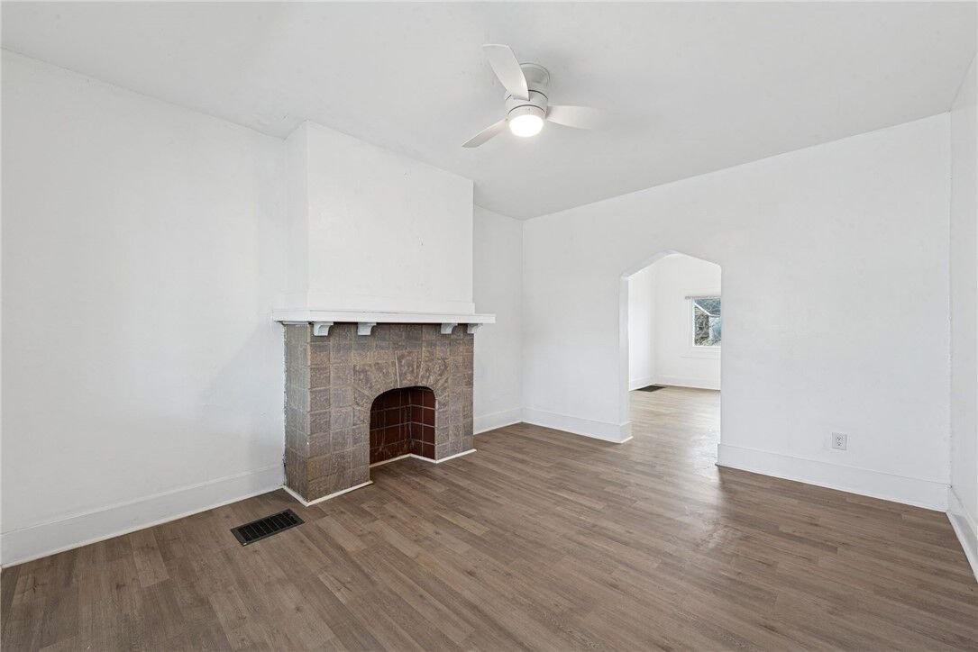 Property Photo:  1312 Ross St  PA 15132 