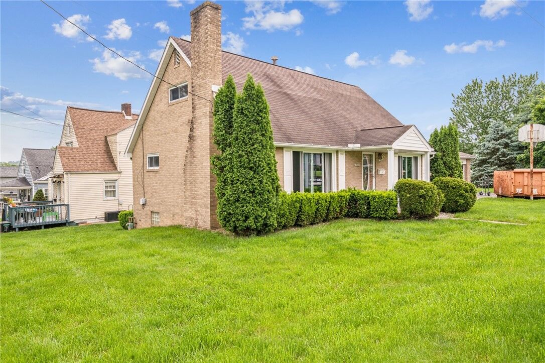 Property Photo: 805 Willow Street PA 15642