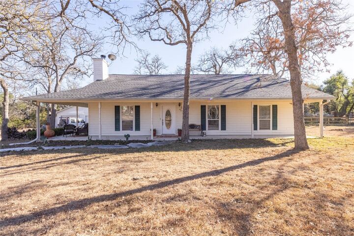 Property Photo: 1250 S Rainbow Ranch Road TX 78676