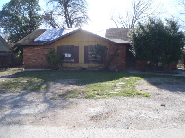 Property Photo:  652 Fir Lane  TX 78644 