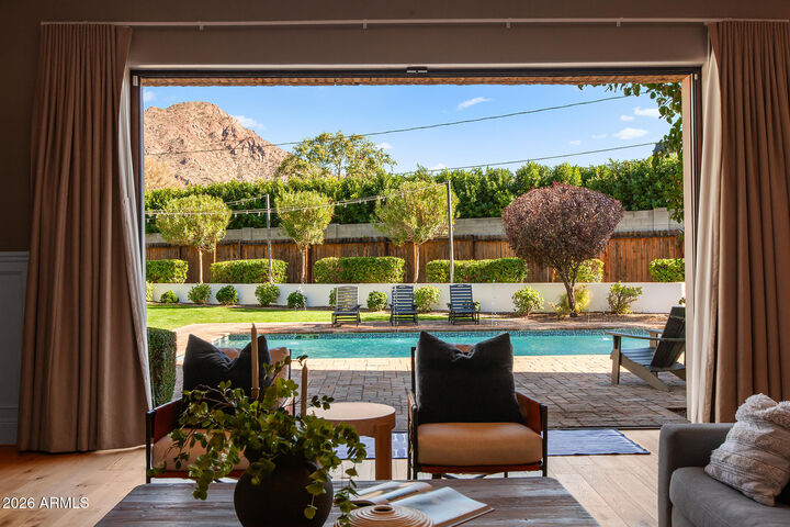 Property Photo:  4909 N 45th Place  AZ 85018 