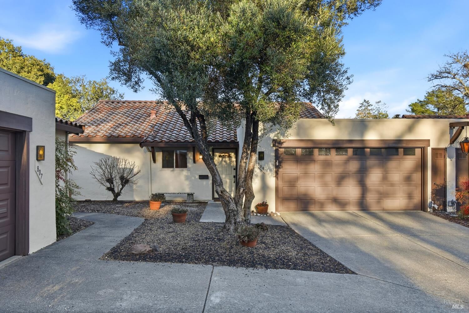 Property Photo: 809 Shady Oak Drive CA 95404