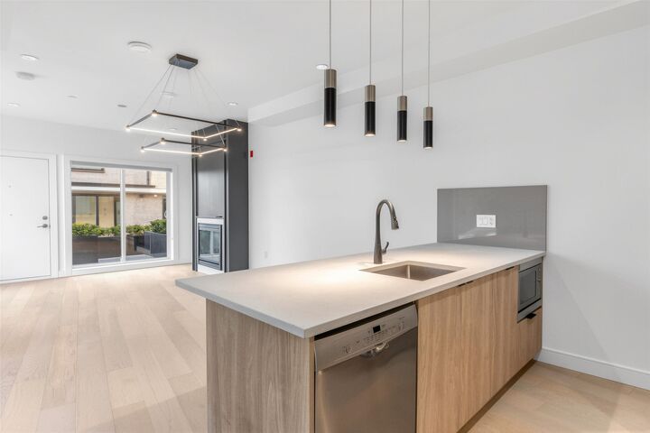 Property Photo: 7351 Oak Street BC V6P 1V9