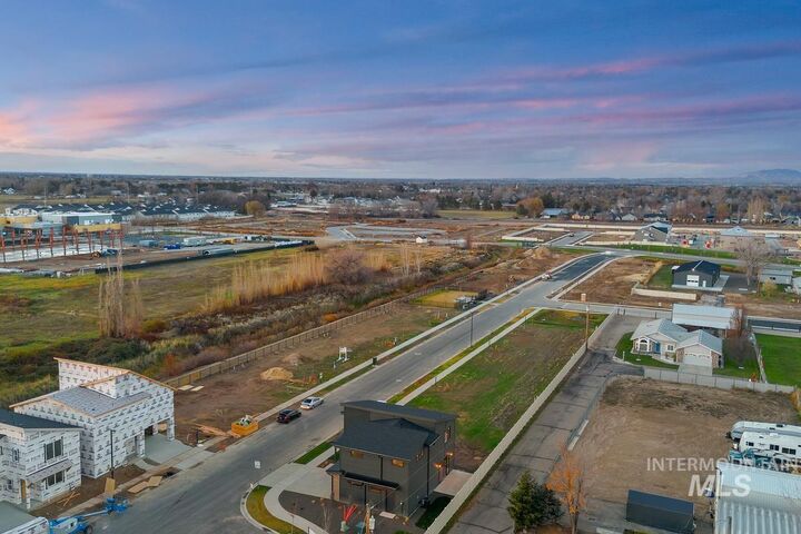 Property Photo:  53 N Feather Reed Ave.  ID 83642 