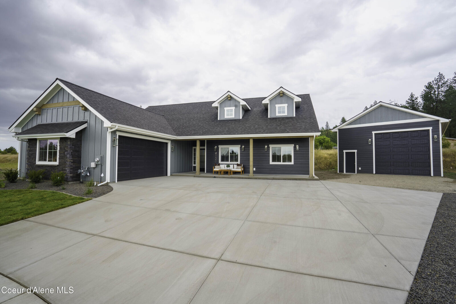 Property Photo:  4550 E Savea Ln  ID 83854 